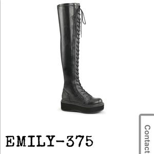Demonia Emily375 boots